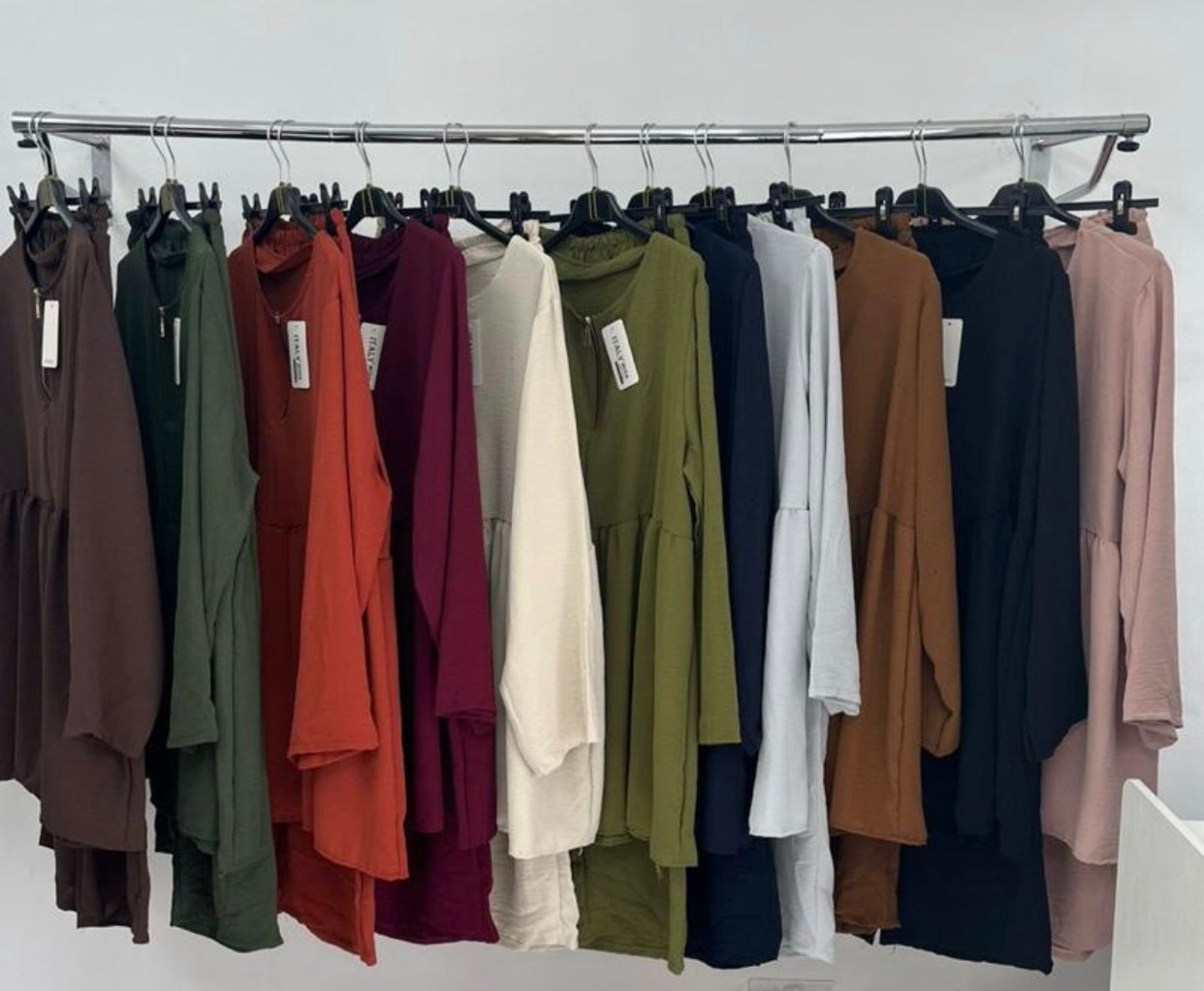 LAILA - Women's New Two Piece Set with Front Zip in Various Colors Fashionable Clothing Collection